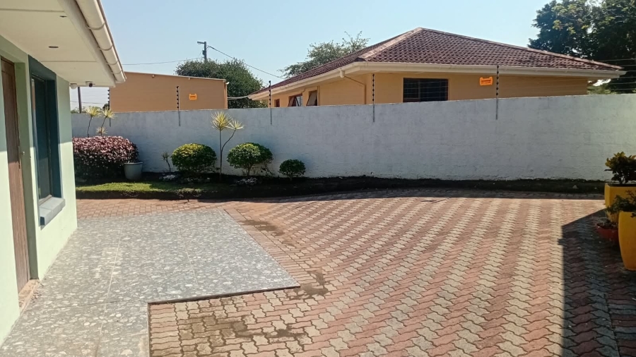 To Let 1 Bedroom Property for Rent in Siyakha Eastern Cape